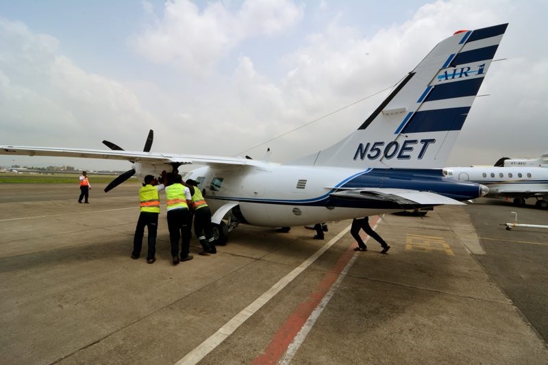 090113 Pushing out the MU-2 in Mumbai1